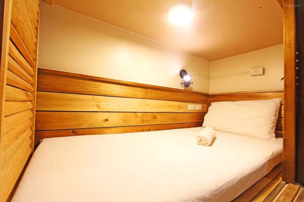 Happiness Hostel Siargao